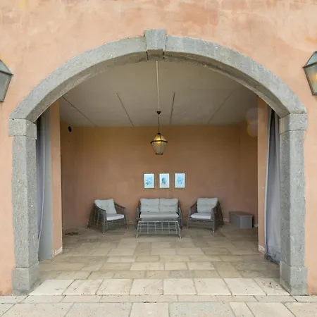 Cava Alta Villa *
