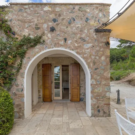 Cava Alta Villa *